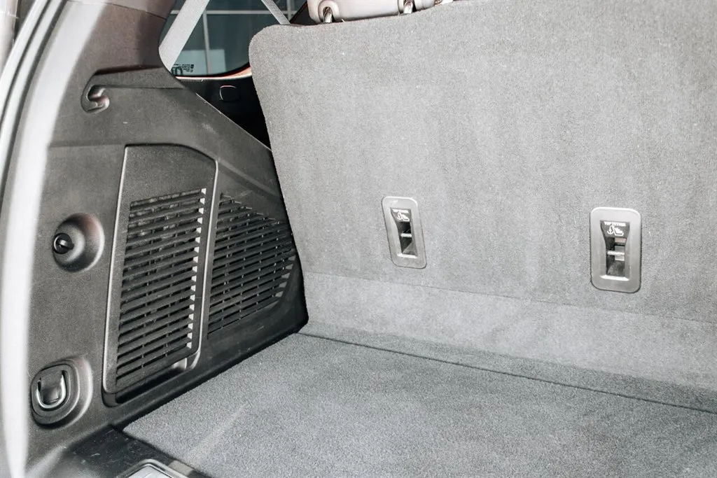 GMC Yukon photo 28