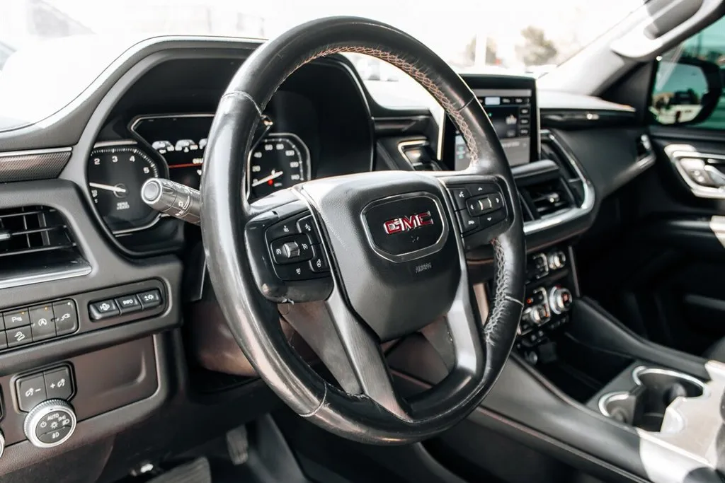 GMC Yukon photo 16