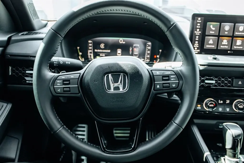 Honda Accord photo 15