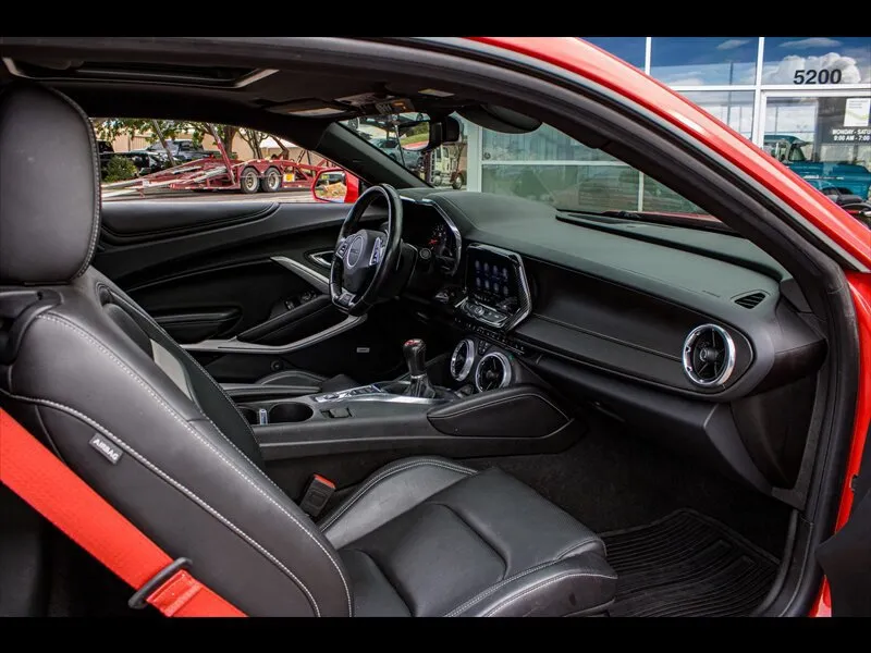 Chevrolet Camaro photo 21