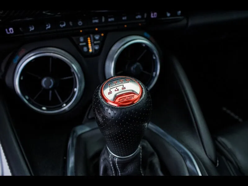 Chevrolet Camaro photo 19