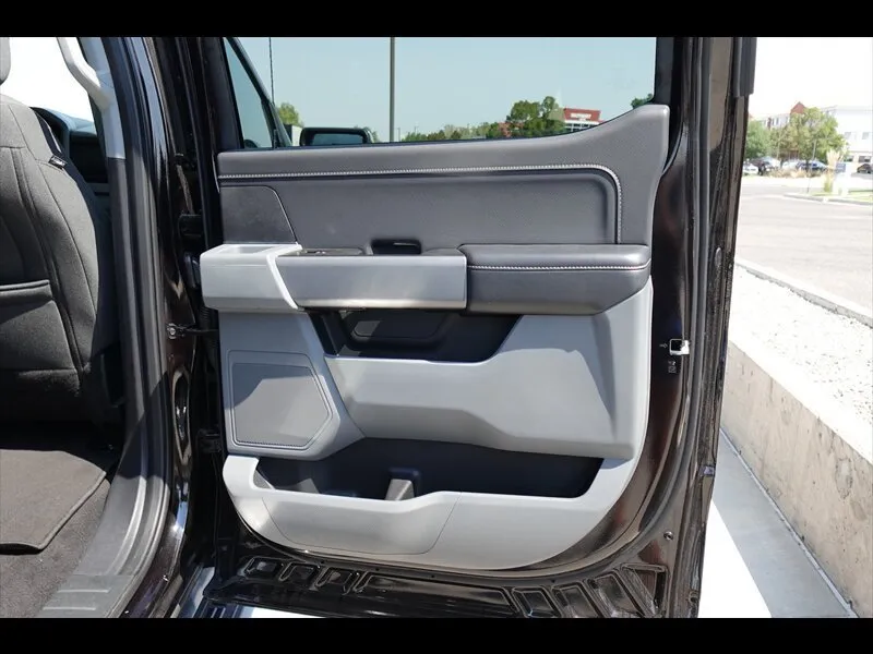 Ford F-150 photo 18