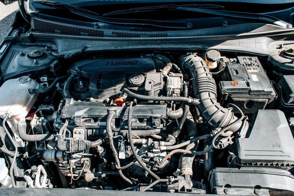 Hyundai Elantra photo 35