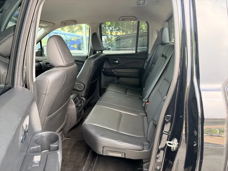 Honda Ridgeline photo 14