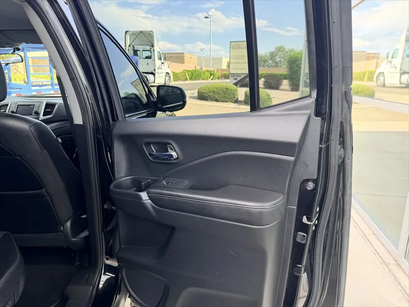 Honda Ridgeline photo 19