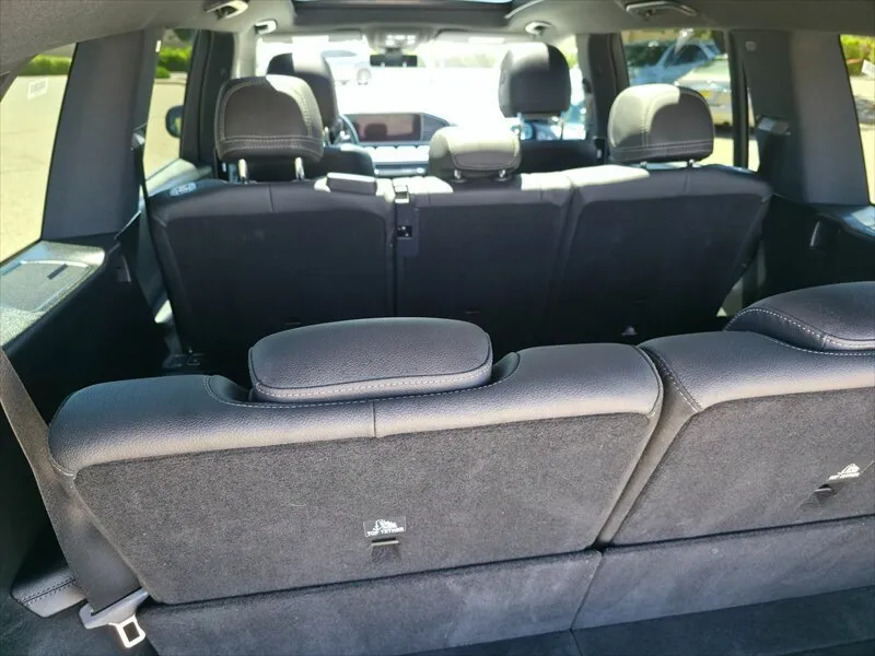 Mercedes-Benz GLS photo 40