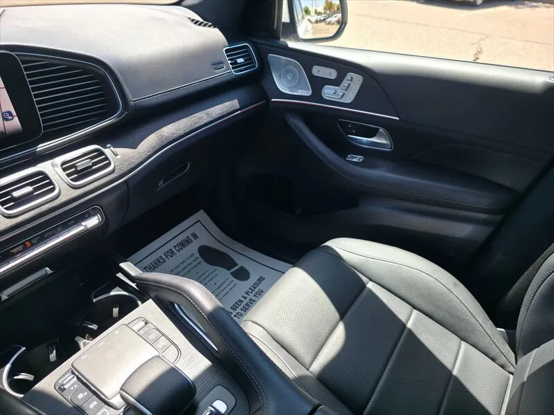 Mercedes-Benz GLS photo 33