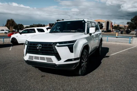 Another view of 2024 Lexus GX 550 Luxury+ for sale in Albuquerque, NM at Integrity Automotive Alameda