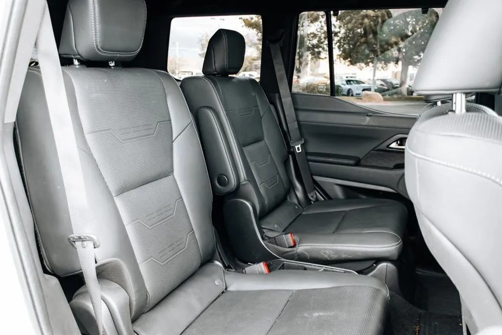 Lexus GX photo 35
