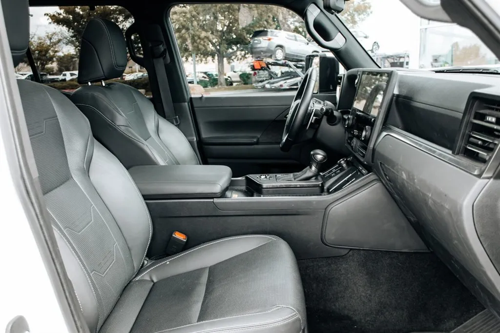 Lexus GX photo 37