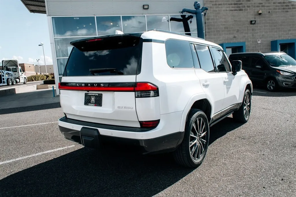 Lexus GX photo 7