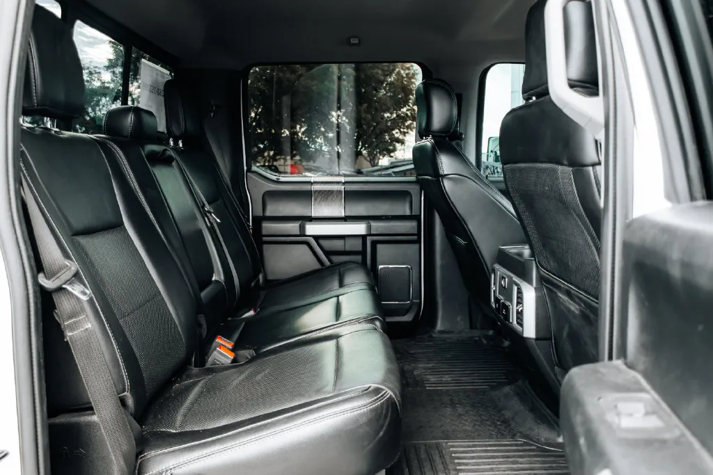 Ford F-250SD photo 33