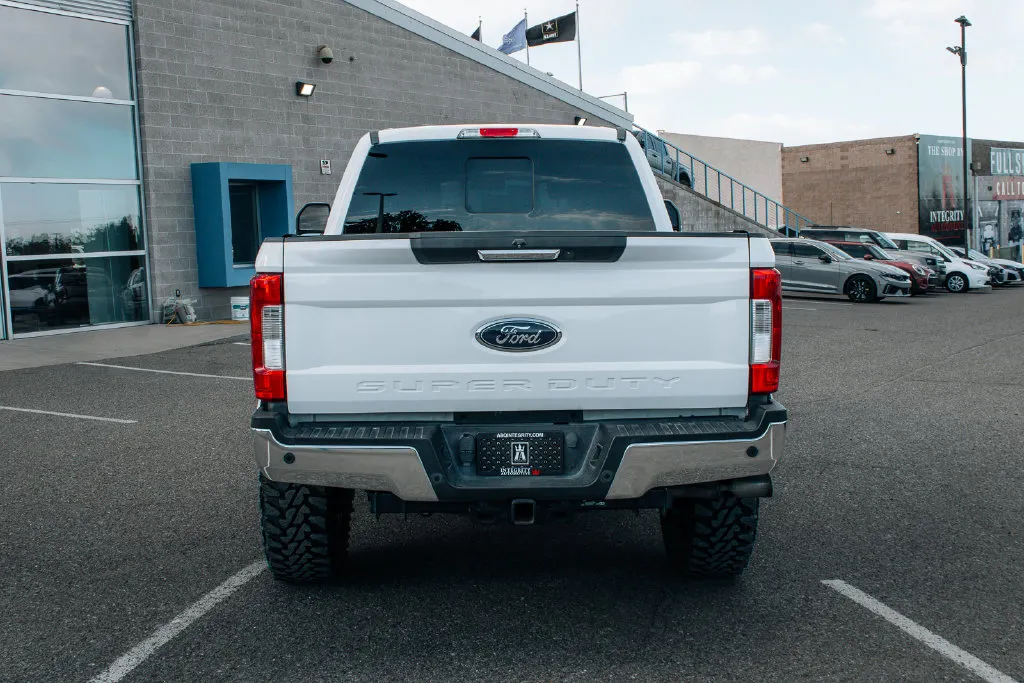 Ford F-250SD photo 6