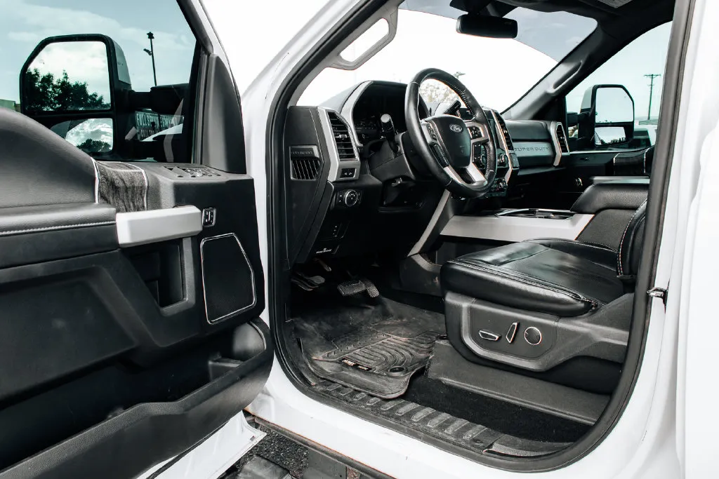 Ford F-250SD photo 13