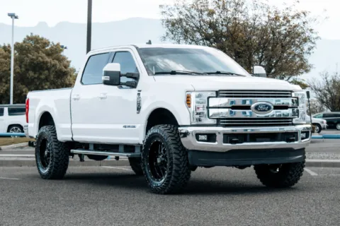 White 2019 Ford F-250SD Lariat for sale in Albuquerque, NM
