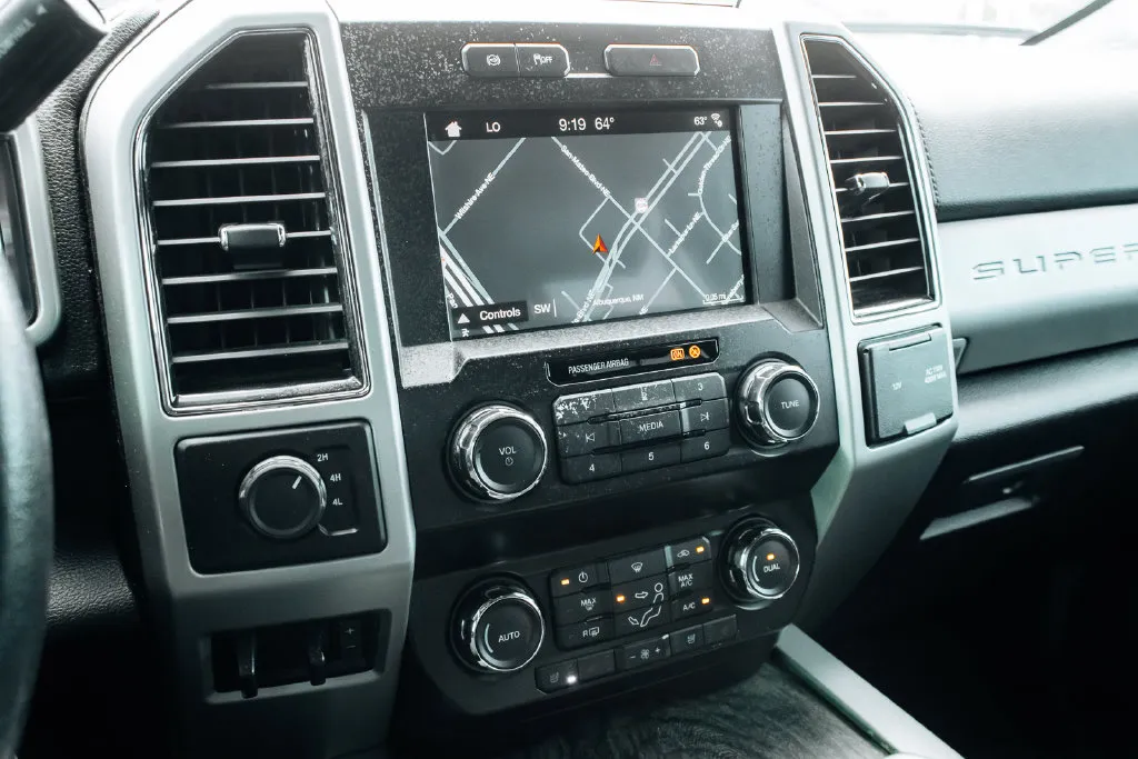 Ford F-250SD photo 20