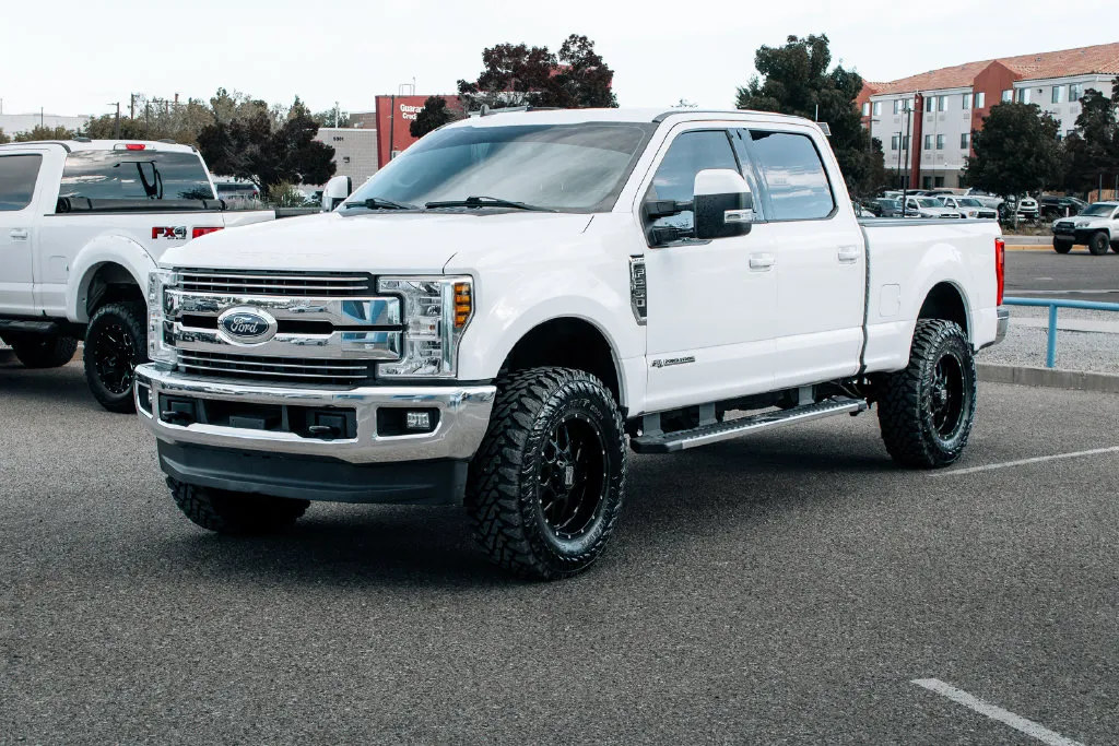 Ford F-250SD photo 3