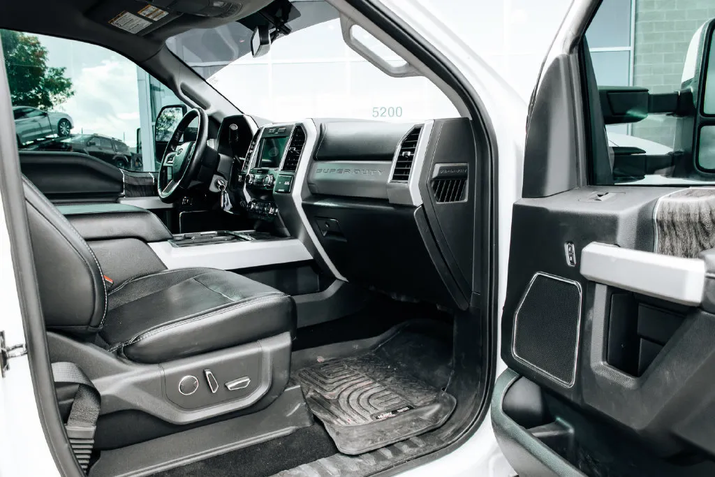 Ford F-250SD photo 35