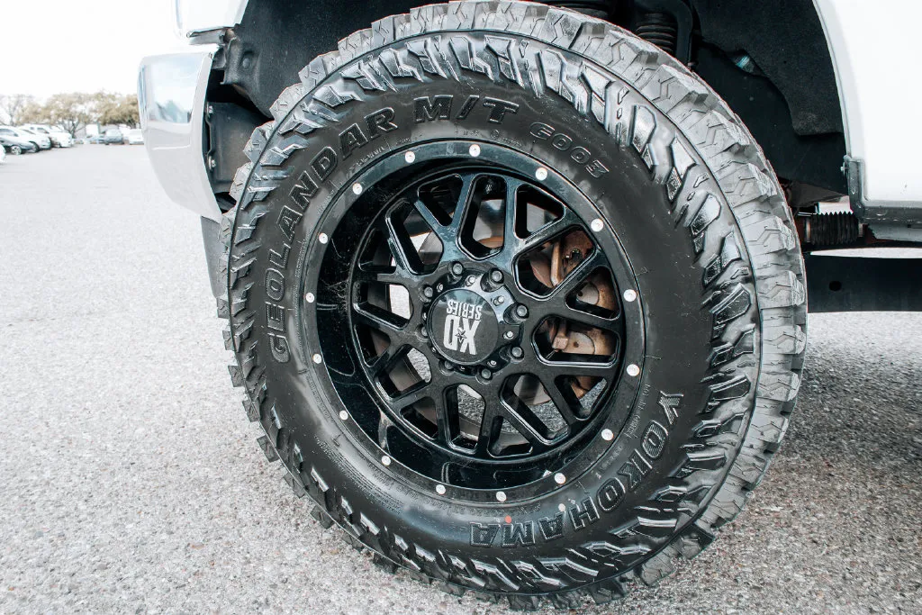 Ford F-250SD photo 11
