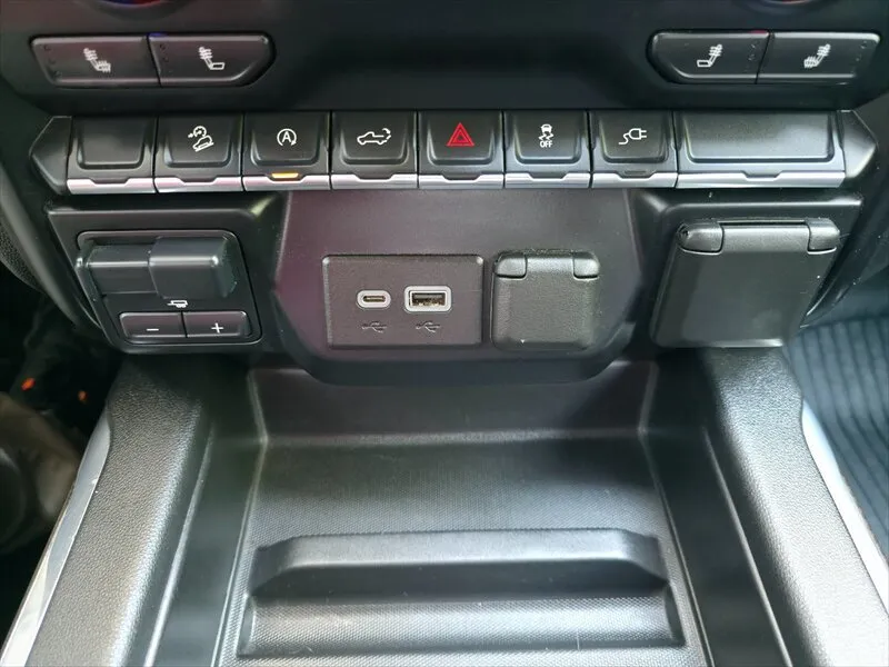 Chevrolet Silverado photo 41