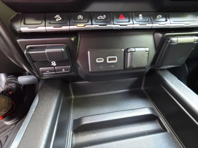 Chevrolet Silverado photo 46