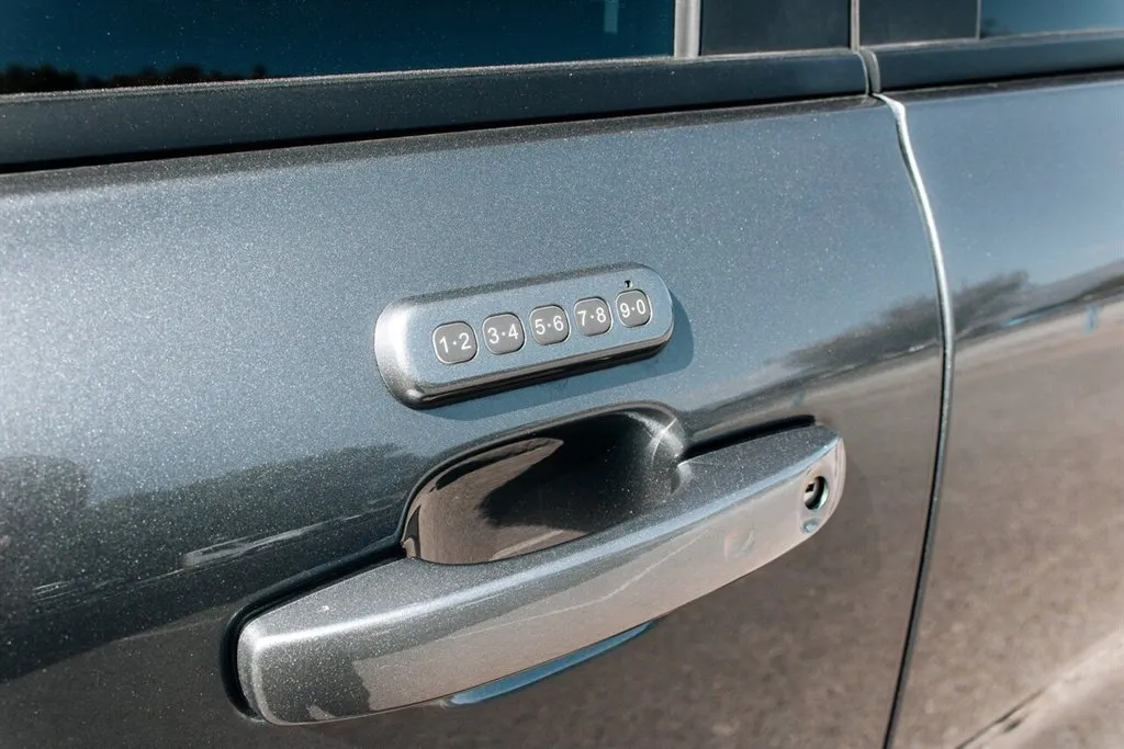 Ford Ranger photo 11