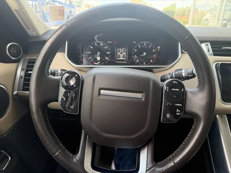 Land Rover Range Rover Sport photo 10