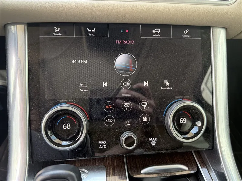 Land Rover Range Rover Sport photo 25