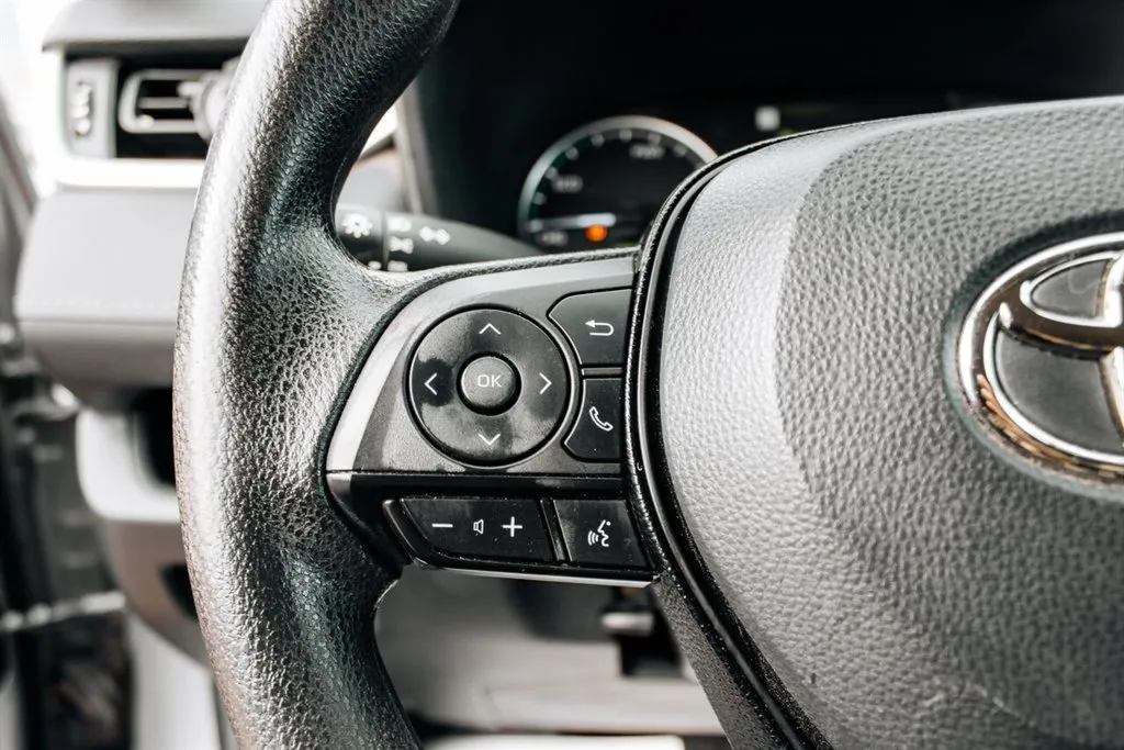 Toyota RAV4 photo 17