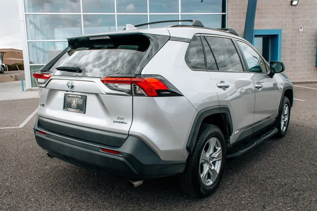 Toyota RAV4 photo 7