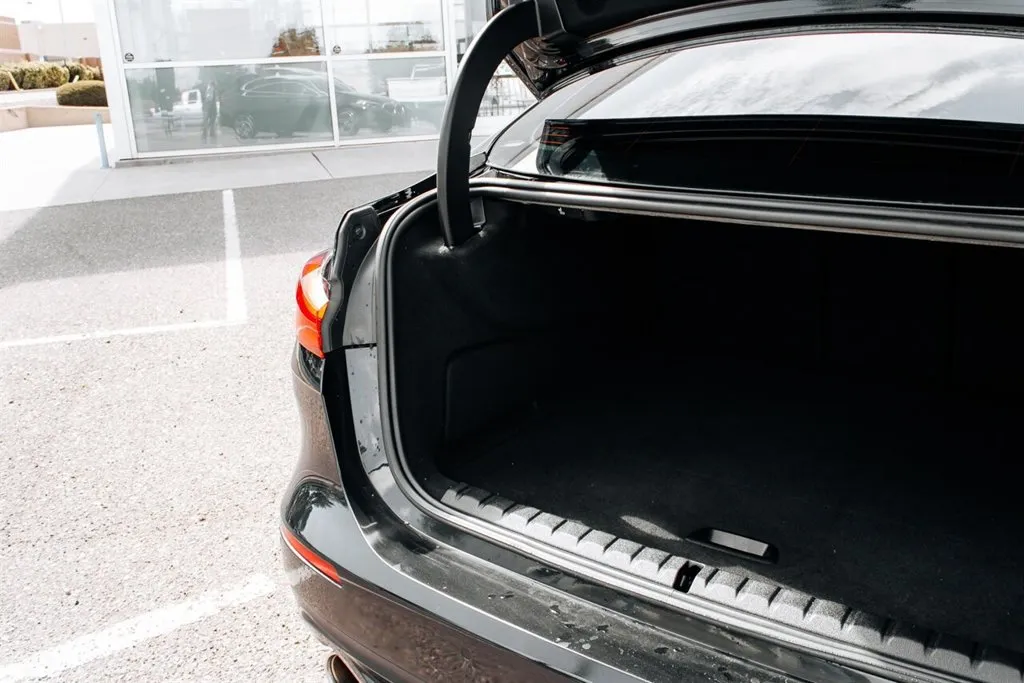 BMW 2 Series photo 28