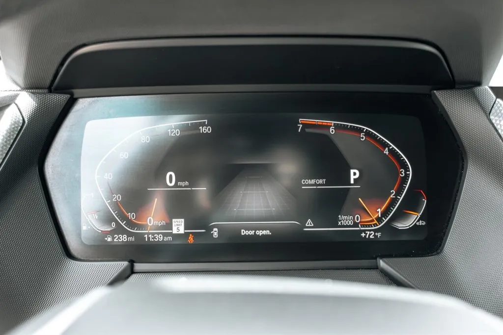BMW 2 Series photo 19