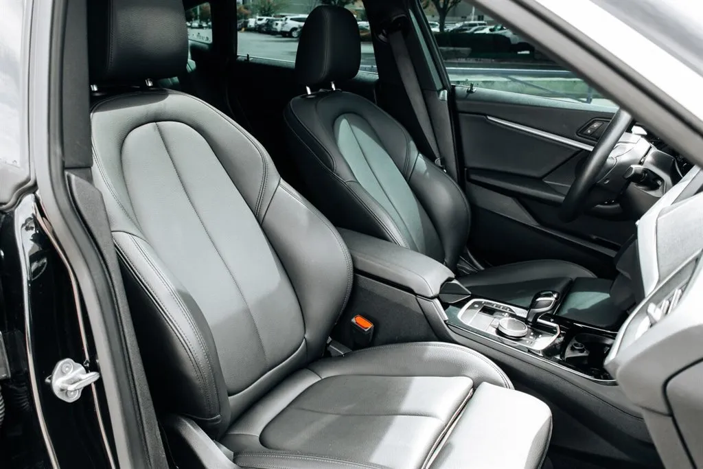 BMW 2 Series photo 36