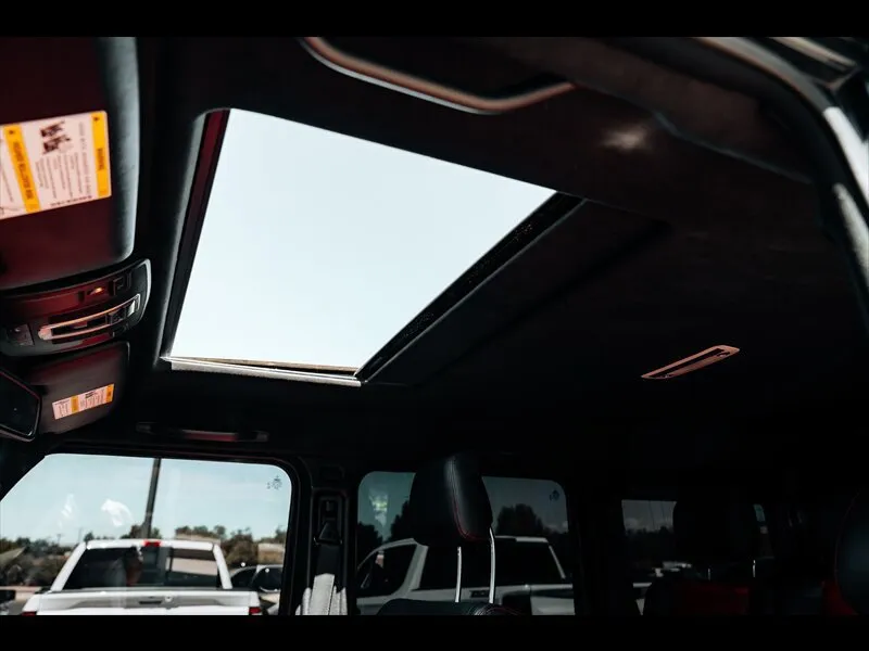 Mercedes-Benz G-Class photo 36