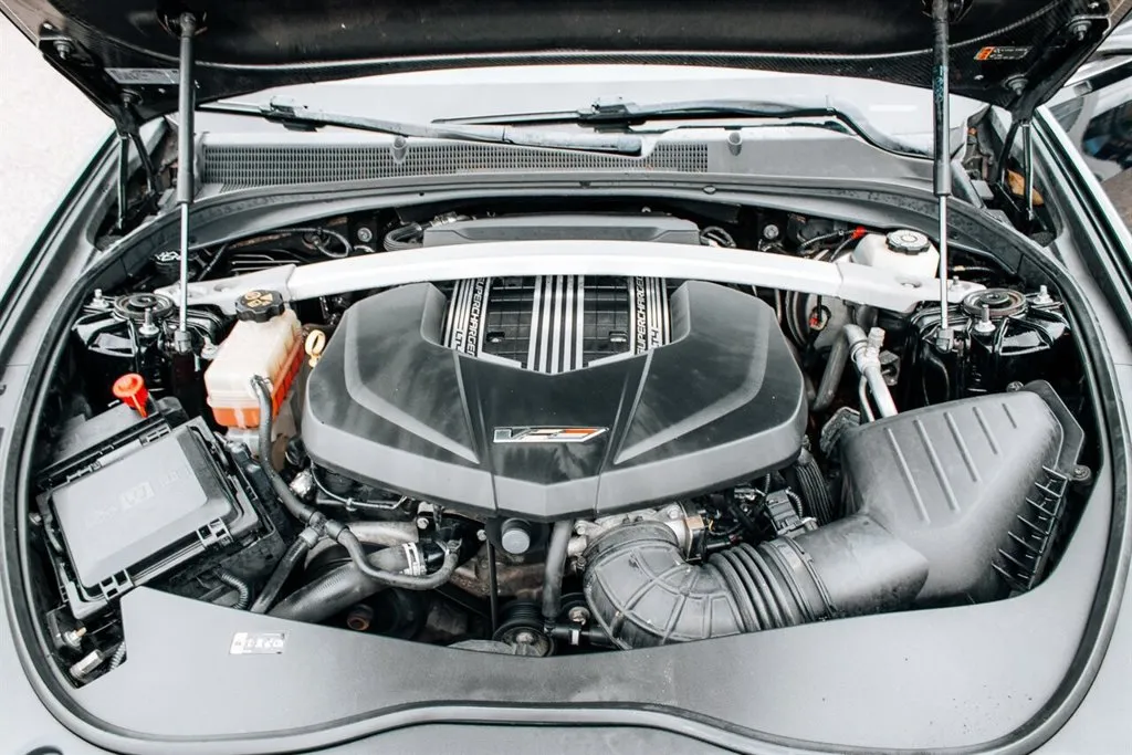 Cadillac CTS-V photo 40