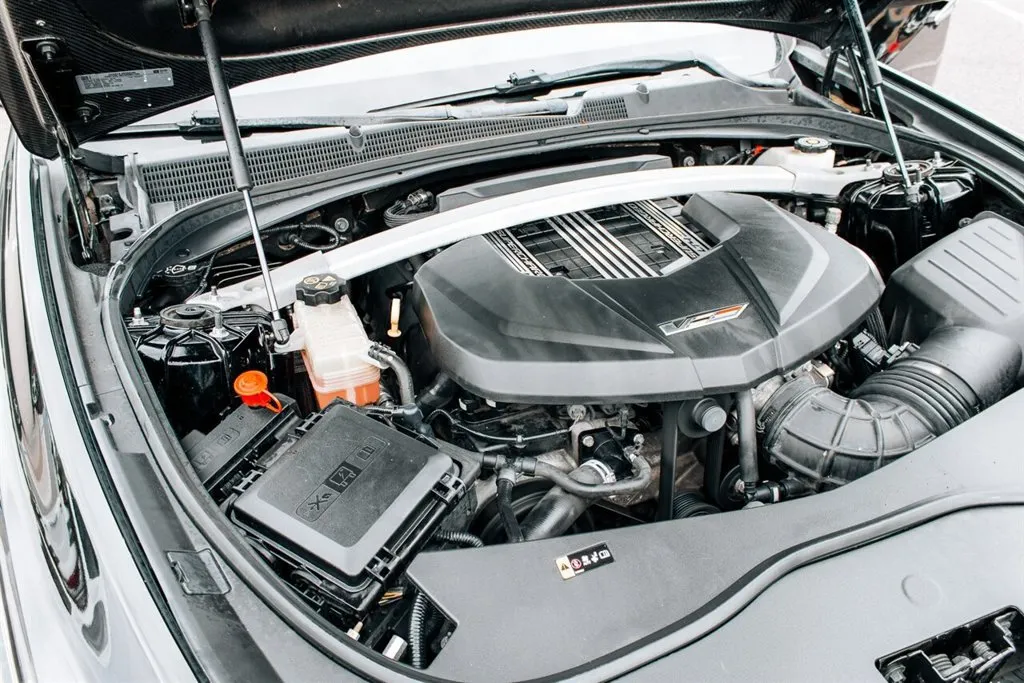 Cadillac CTS-V photo 39