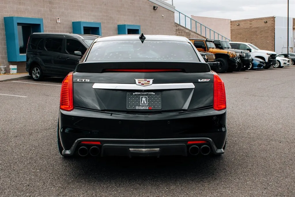 Cadillac CTS-V photo 6