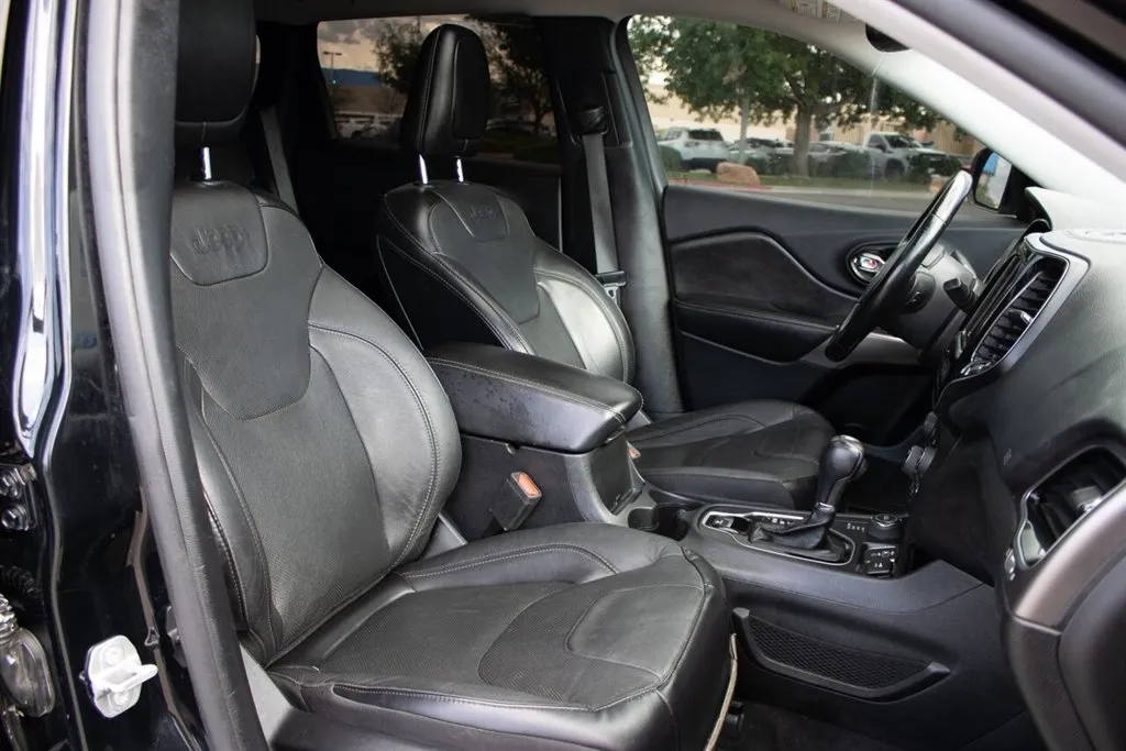Jeep Cherokee photo 35