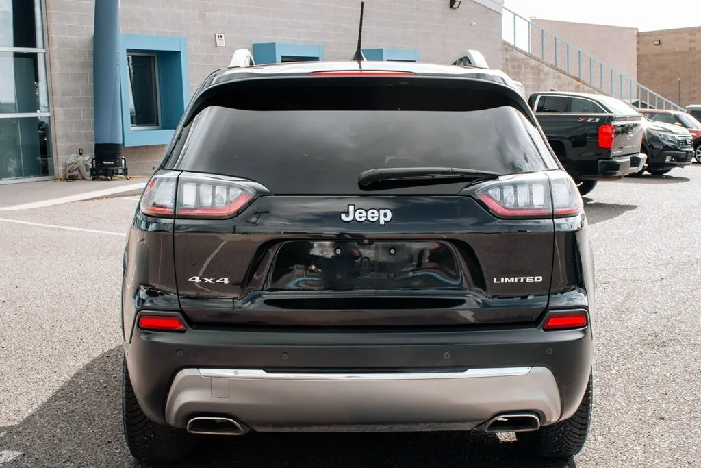 Jeep Cherokee photo 6