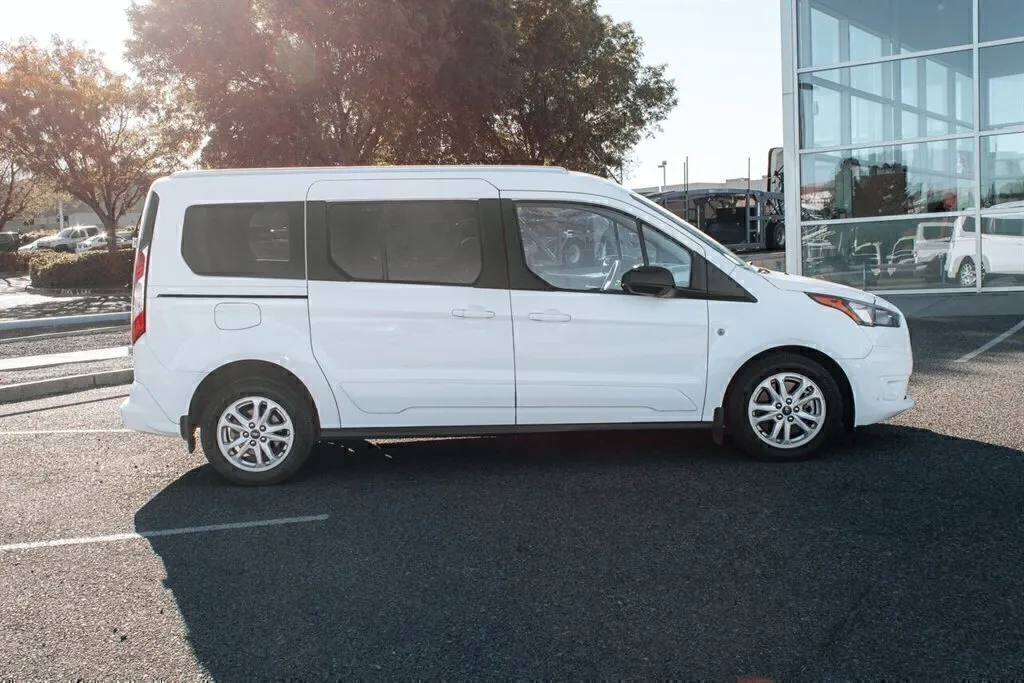 Ford Transit Connect photo 75