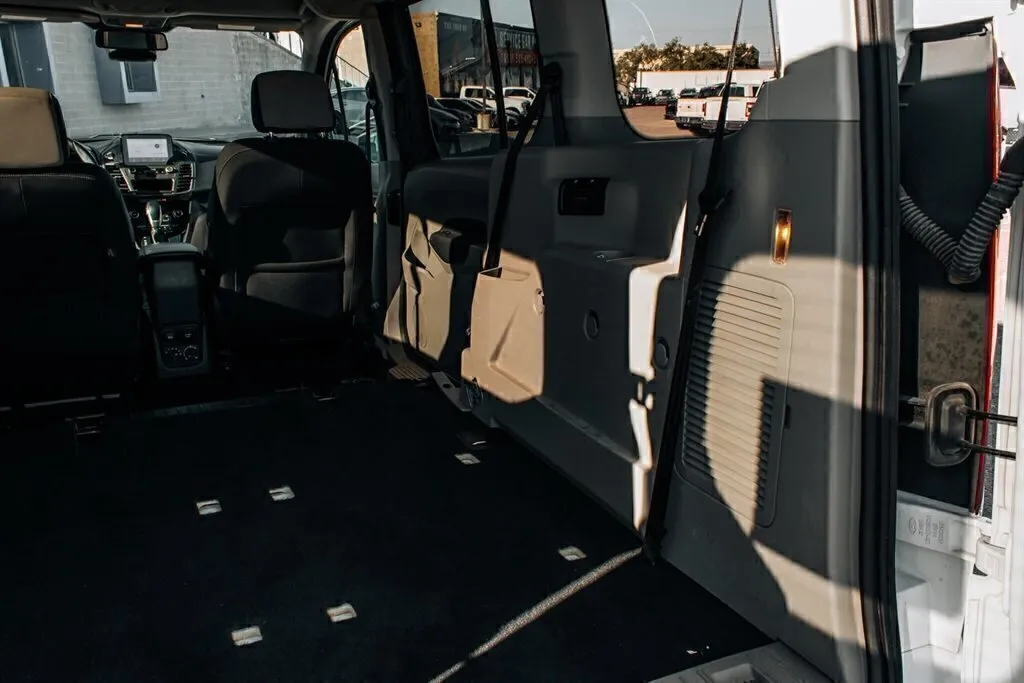 Ford Transit Connect photo 67
