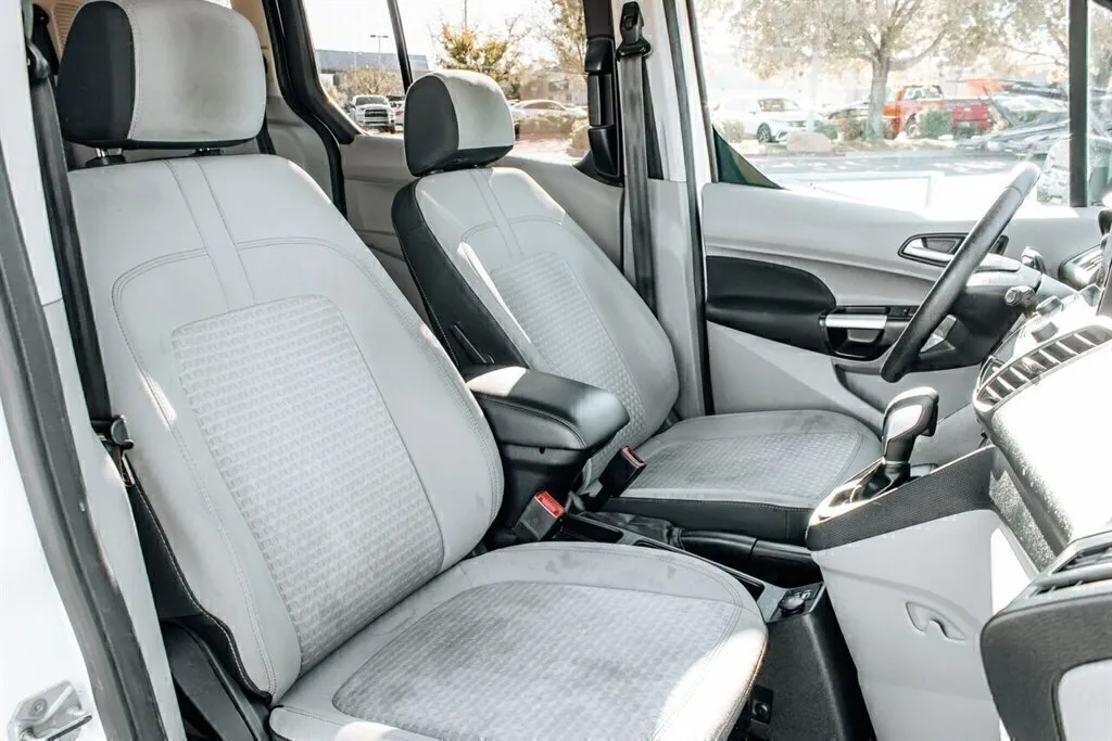 Ford Transit Connect photo 97