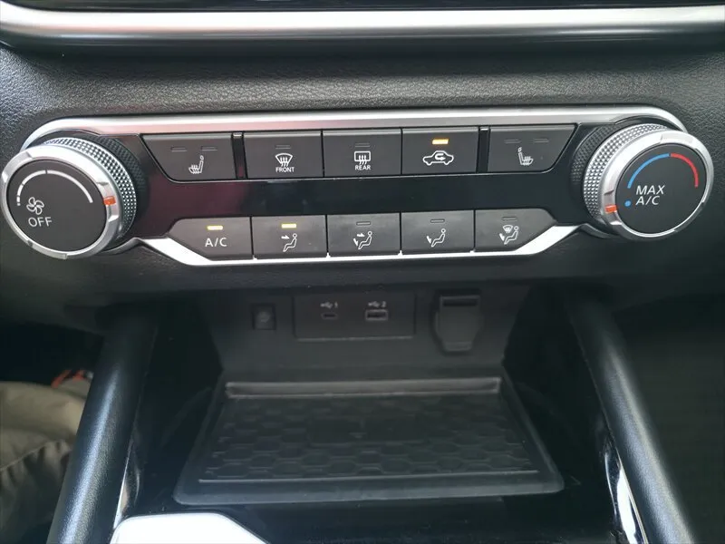 Nissan Altima photo 25