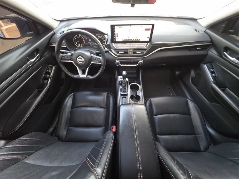 Nissan Altima photo 20