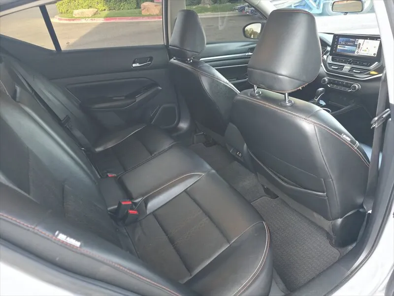 Nissan Altima photo 35