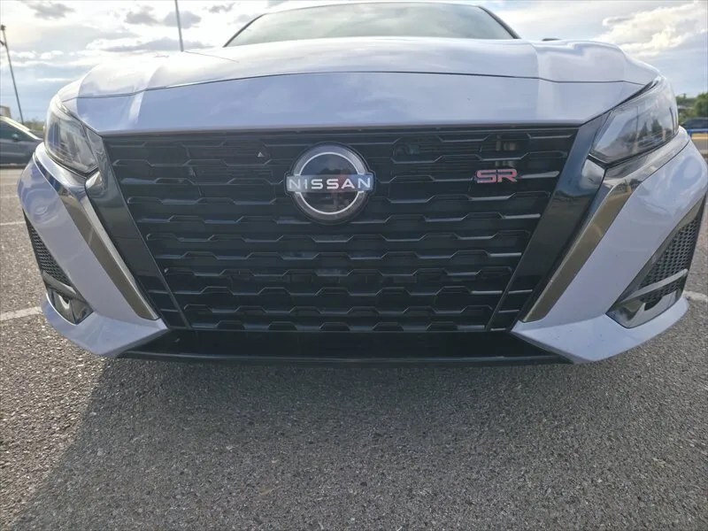 Nissan Altima photo 7