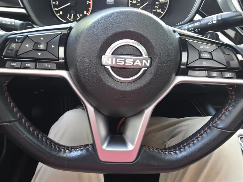 Nissan Altima photo 17