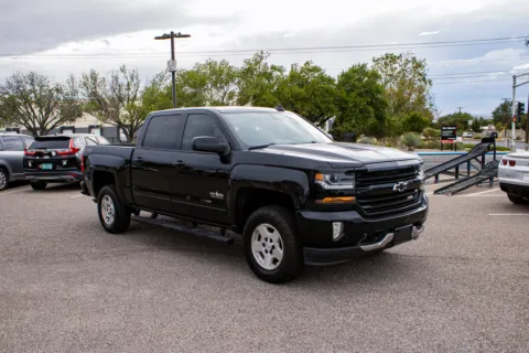 Black 2018 Chevrolet Silverado 1500 LT for sale in Albuquerque, NM