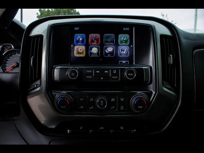 Chevrolet Silverado photo 13