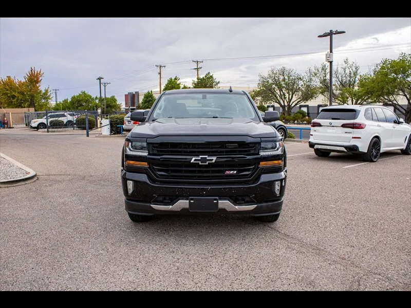 Chevrolet Silverado photo 8